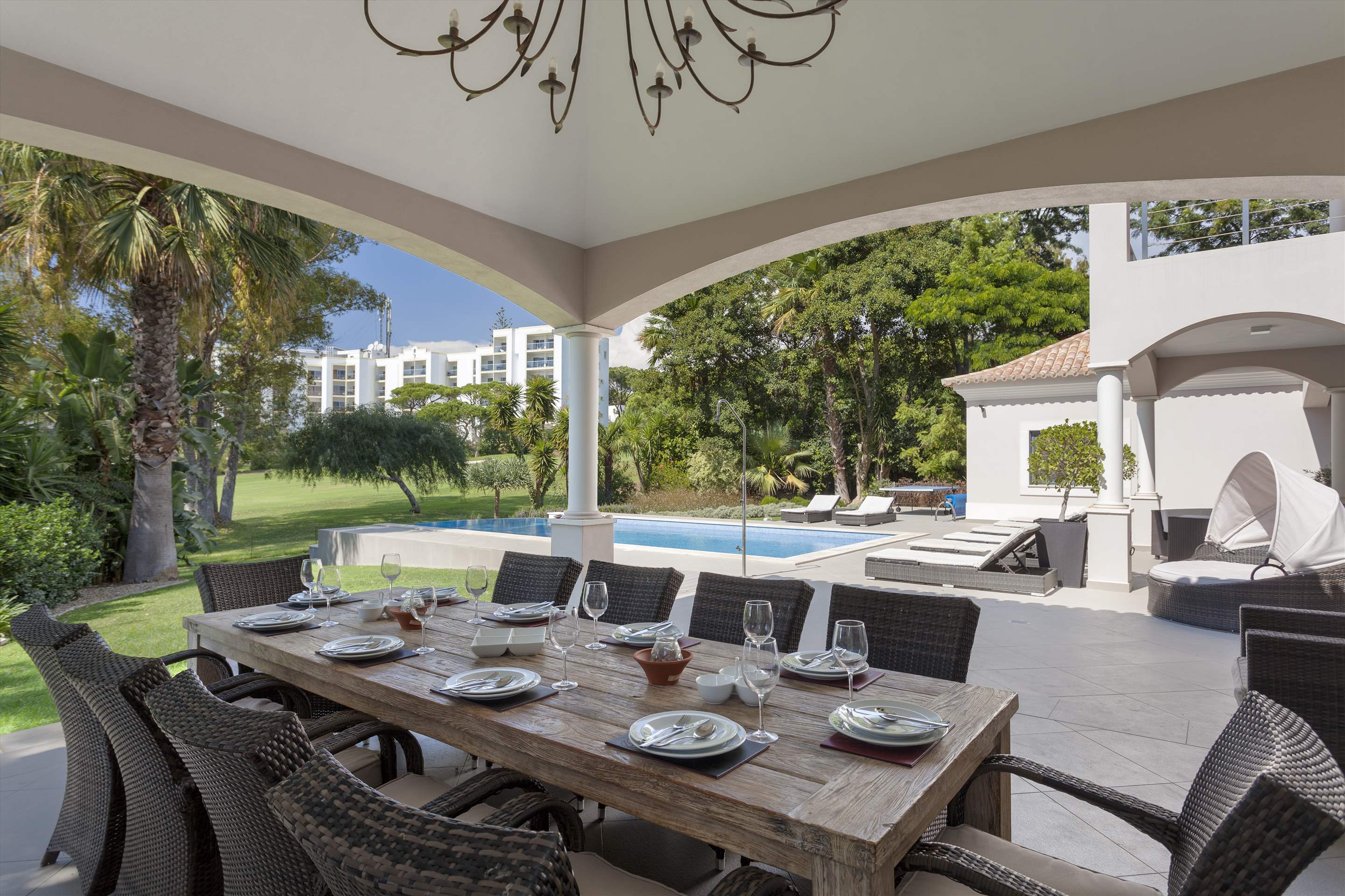 Villa Mar Azul, 5 bedroom villa in Vale do Lobo, Algarve